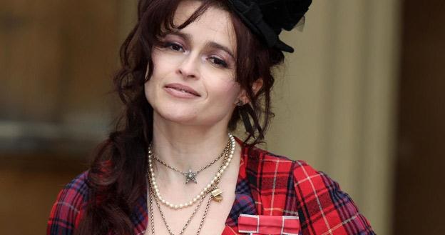 Helena Bonham Carter z orderem, fot. WPA Pool /Getty Images/Flash Press Media