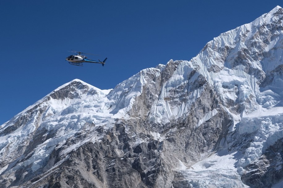 ​Śmiercionośna lawina w Himalajach. Wspinacze mają pretensje