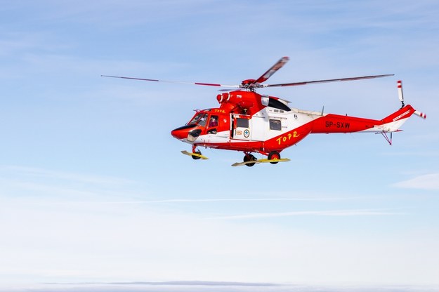 Helikopter Tatrzańskiego Ochotniczego Pogotowia Ratunkowego /Shutterstock