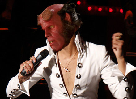 Hellboy jako Elvis? Do czego to doszło? Materiały dystrybutora / AFP /