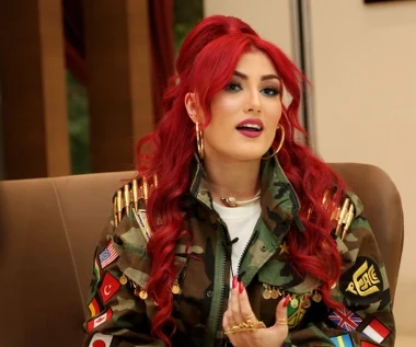 Helly Luv "Revolution": "Kurdyjska Shakira" rzuca wyzwanie terrorystom