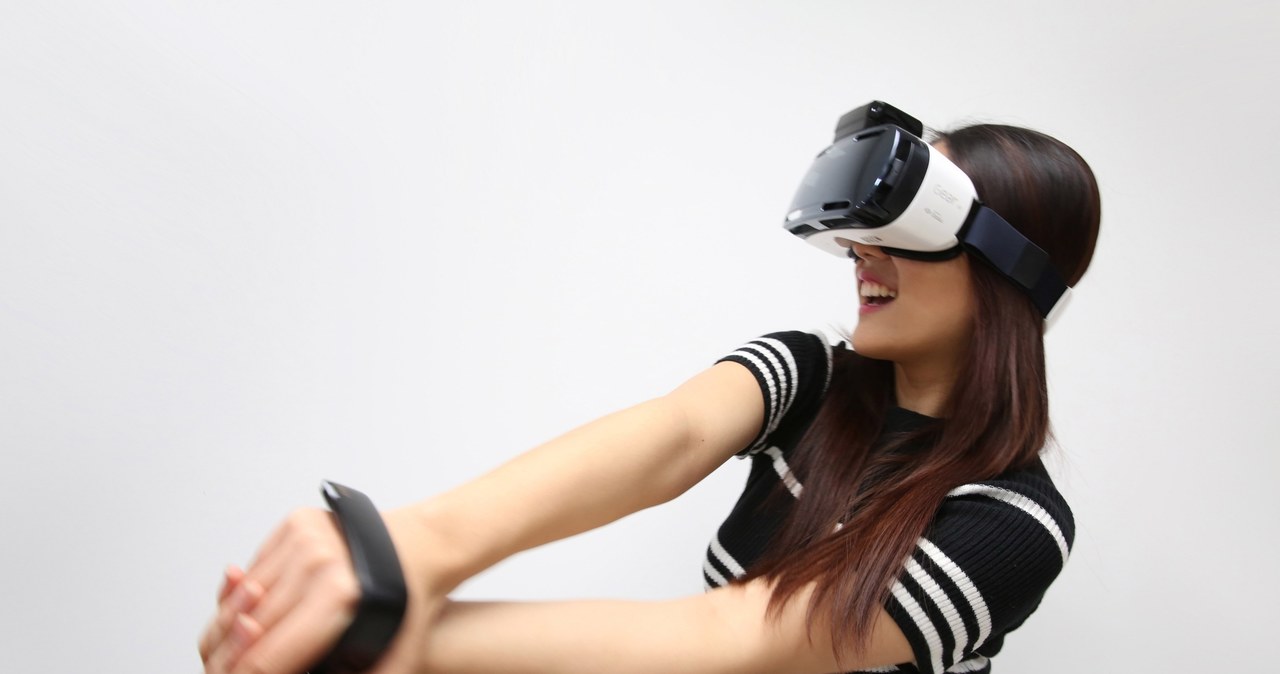Hełm Google byłby konkurencją dla takich urządzeń jak Oculus Rift i Gear VR (na zdjęciu) /materiały prasowe