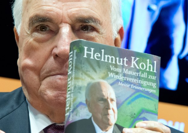 Helmut Kohl / 	BORIS ROESSLER    /PAP/EPA