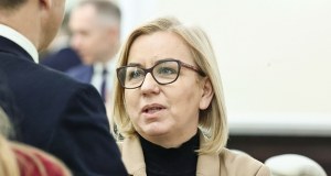 "Hennig-Kloska wyszła bez słowa", inna posłanka odchodzi z Polski 2050