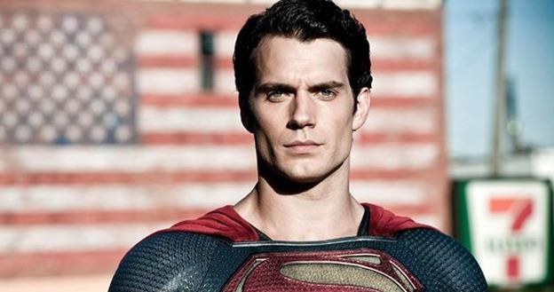 Henry Cavill jako Superman /materiały prasowe