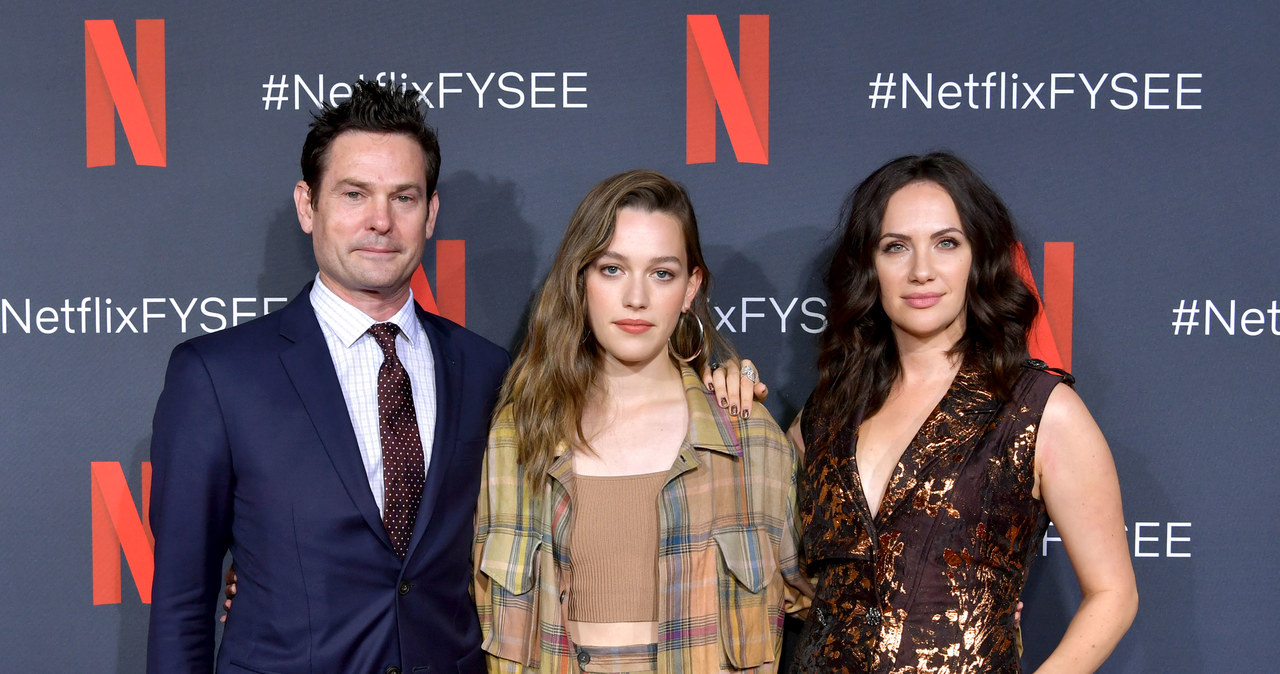 Henry Thomas, Victoria Pedretti i Kate Siegel, gwiazdy serialu "Nawiedzony dom na wzgórzu" /Emma McIntyre /Getty Images