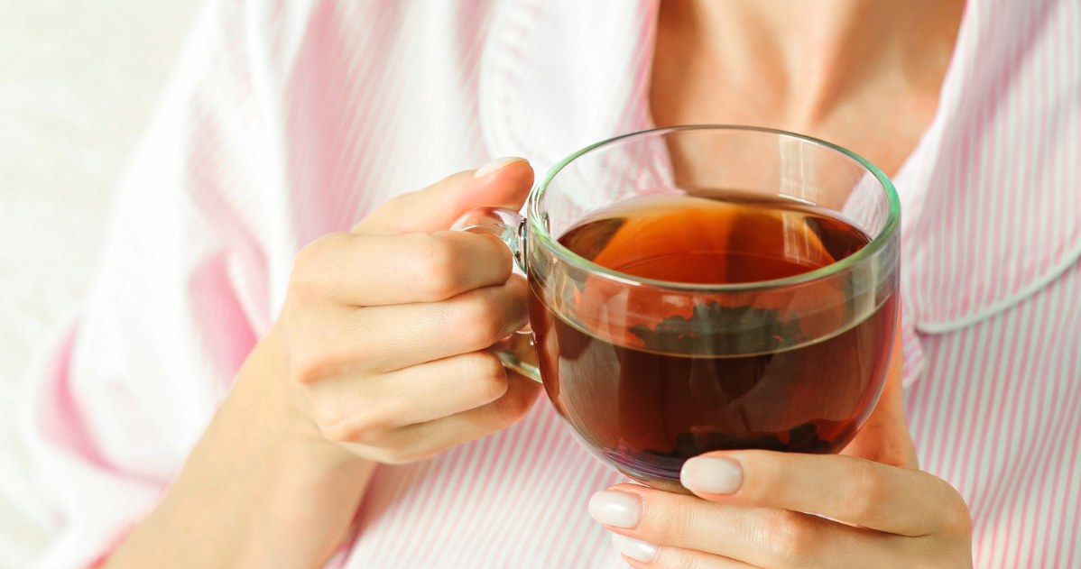 Herbata czarna to bez wątpienia jedna z ulubionych herbat /123RF/PICSEL
