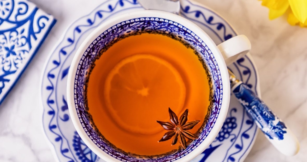 Herbata czarna znalazła się wśród 10 najzdrowszych herbat /123RF/PICSEL