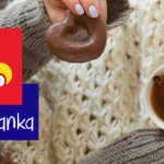 Herbata, koc i ciasteczka - słodkości z POLOmarketu, które rozgrzewają zimowe wieczory