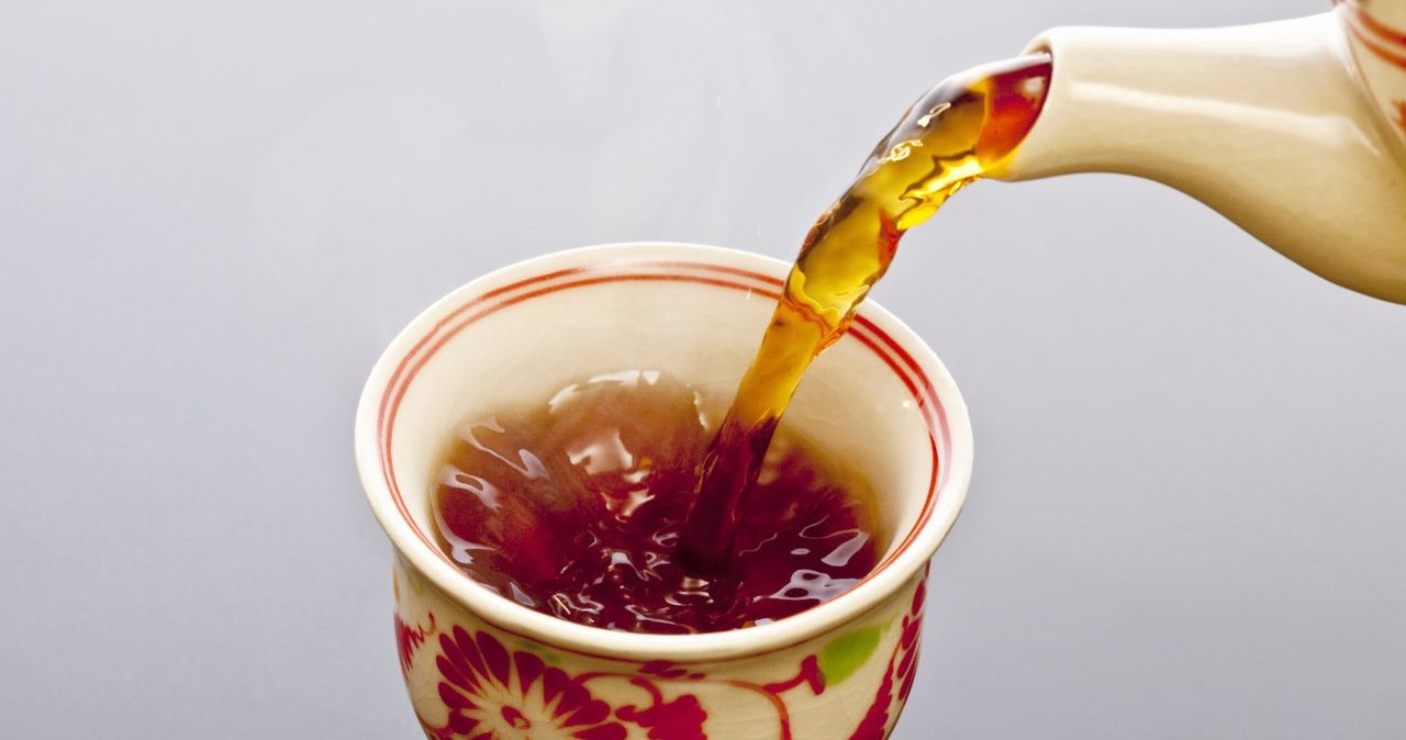 Herbata oolong /gyro /Canva Pro