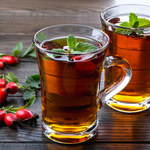 Herbata z dzikiej róży – pięć korzyści dla zdrowia