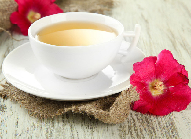 Herbata z prawoślazu wzmacnia naszą odporność. /123RF/PICSEL
