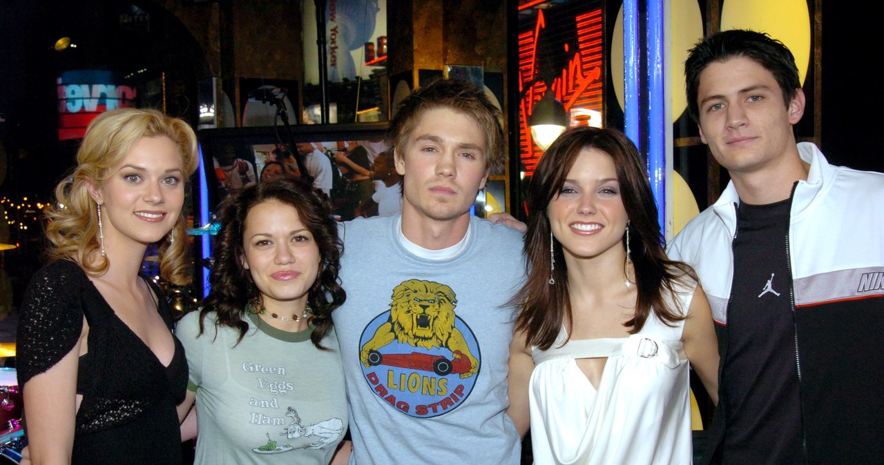 Hilarie Burton, Bethany Joy Lenz, Chad Michael Murray, Sophia Bush /Theo Wargo/WireImage /Getty Images