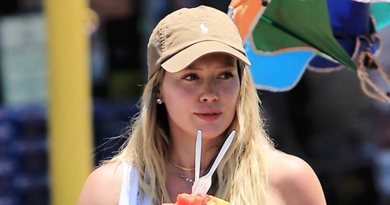 Hilary Duff na spacerze /East News