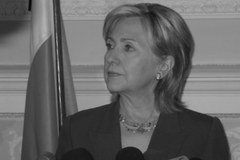 Hillary Clinton solidaryzuje się z Polakami
