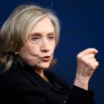 Hillary Clinton zeznaje w Kongresie ws. Epsteina. Wyciek zdjęcia przerwał prace