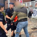 ​Historyczna brama stoczni pomazana farbą. Zarzuty dla dwójki aktywistów