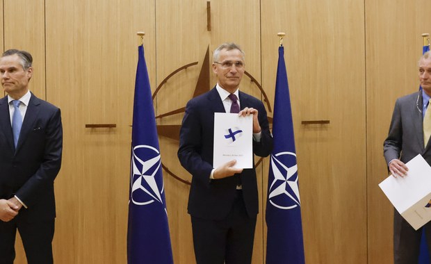 Historyczna chwila. Finlandia i Szwecja złożyły wnioski o przystąpienie do NATO 