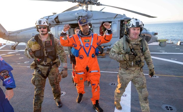 Historyczna misja Artemis II zakończona. "Czekałem prawie całe życie"