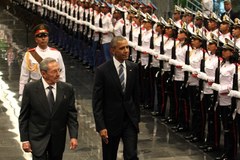 Historyczne spotkanie amerykańskiego przywódcy z kubańskim dyktatorem