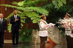 Historyczne spotkanie amerykańskiego przywódcy z kubańskim dyktatorem