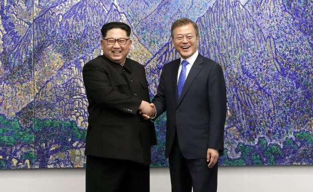 Historyczny szczyt przywódców obu Korei. Kim zapowiada "nową erę pokoju"