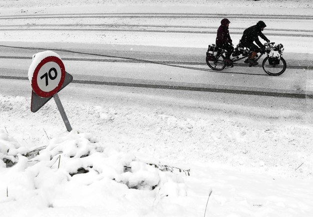 Hiszpania: Chaos komunikacyjny z powodu śnieżyc /JESUS DIGES /PAP/EPA