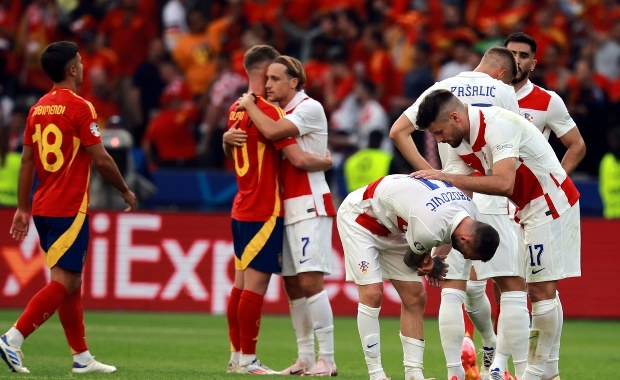 Hiszpania rozbiła Chorwację. Trzy gole i kuriozalny rzut karny [SKRÓT MECZU]