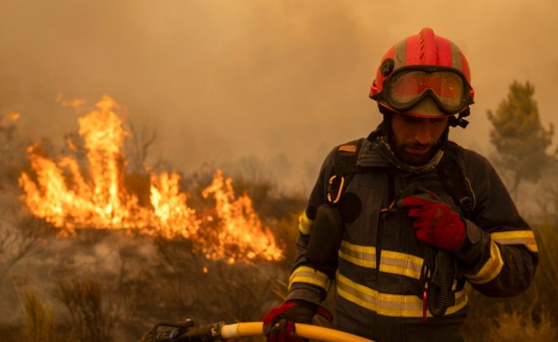 Hiszpania w ogniu. Zamykają słynny szlak pielgrzymkowy
