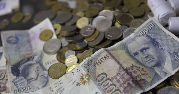 Hiszpanie tworzą alternatywne pieniądze poza obiegiem euro /AFP