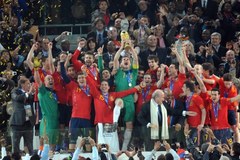 Hiszpanie z Pucharem Świata