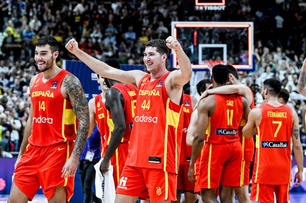 Hiszpańscy koszykarze awansowali do finału mistrzostw Europy /FILIP SINGER /PAP/EPA