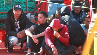 Hiszpańskie media: Rząd broni się przed przyjęciem nielegalnych migrantów