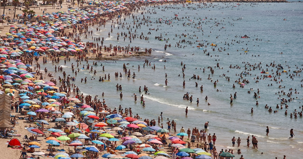 Hiszpańskie plaże królują w zestawieniu najbardziej zatłoczonych plaż /Pixel