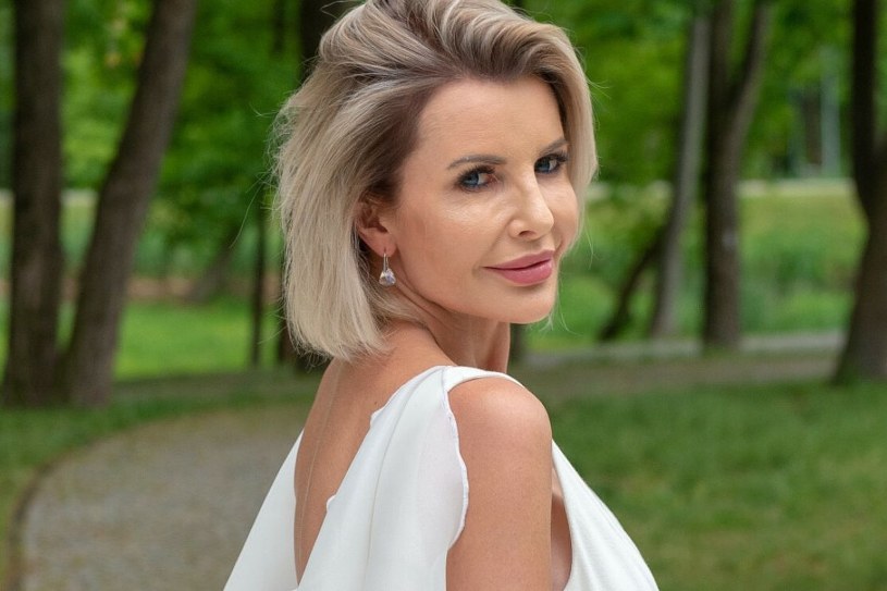 Hit dla dojrzałych kobiet. Joanna Racewicz ma go już w swojej szafie