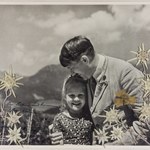 Hitler obejmujący żydowską dziewczynkę. Niezwykłe zdjęcie trafiło na aukcję