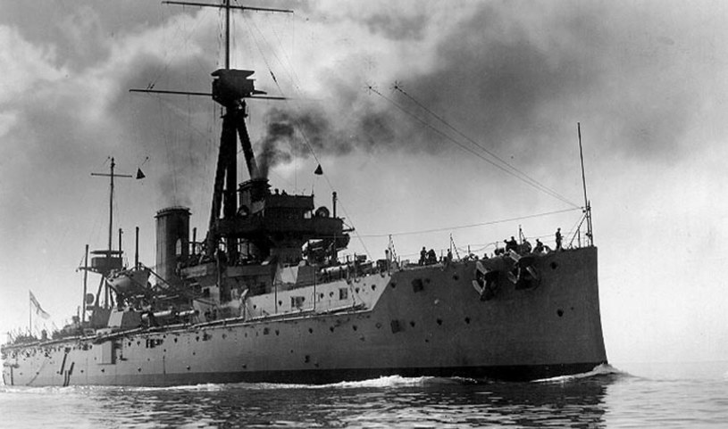 HMS "Dreadnought" - duma Royal Navy w czasie marszu /US Navy Archives /materiały prasowe