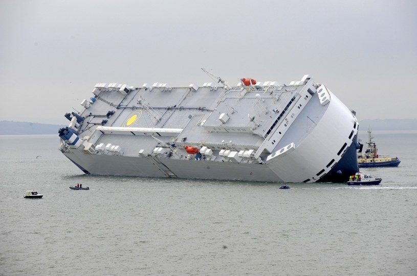 Hoegh Osaka na mieliźnie /AFP