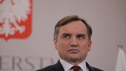 Hojny jak Ziobro, czyli publiczne pieniądze na partyjny sondaż