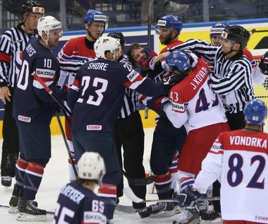 Hokejowe MŚ: Czesi i Rosjanie w półfinałach