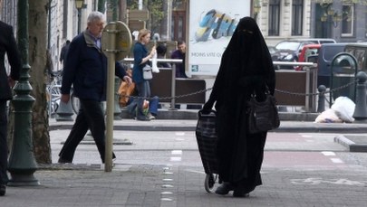 Holandia chce być jak Francja i Niemcy i zakazać zasłaniania twarzy przez muzułmanki