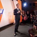 Holandia: Liberałowie z 33 mandatami, partia Wildersa z 20