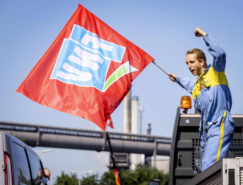 Holandia. Protestują związkowcy z zakładów Tata Steel /AFP