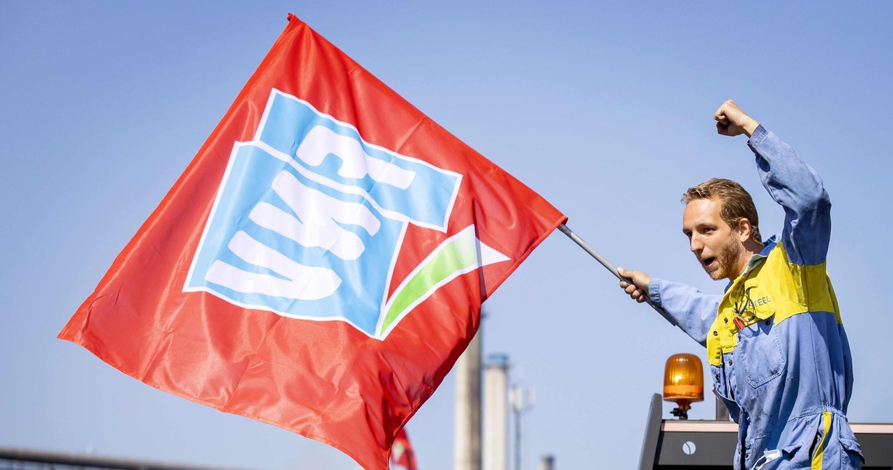 Holandia. Protestują związkowcy z zakładów Tata Steel /AFP