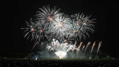 Holandia: Za rzucanie petardami zarzut usiłowania morderstwa 