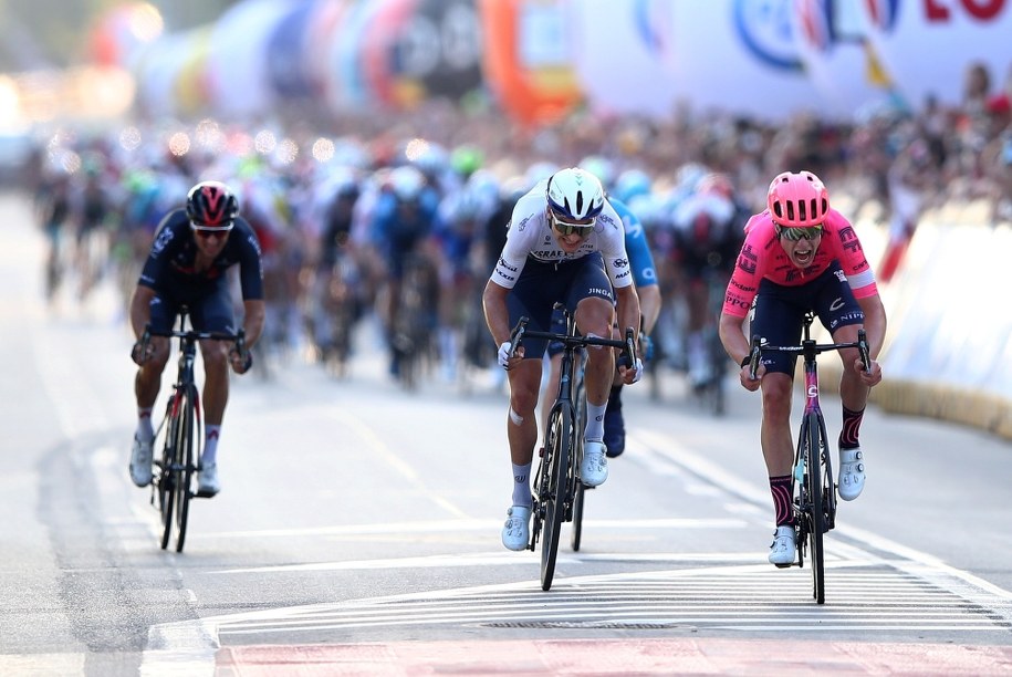 Holender Julius van den Berg  (pierwszy z prawej) - zwycięzca niedzielnego etapu /	Łukasz Gągulski /PAP