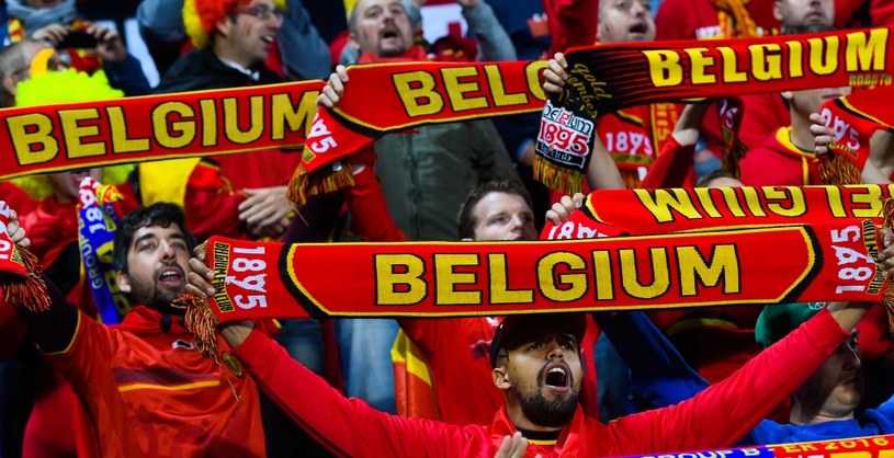 Holender przesunął granicę, aby kibicować Belgom /Getty Images