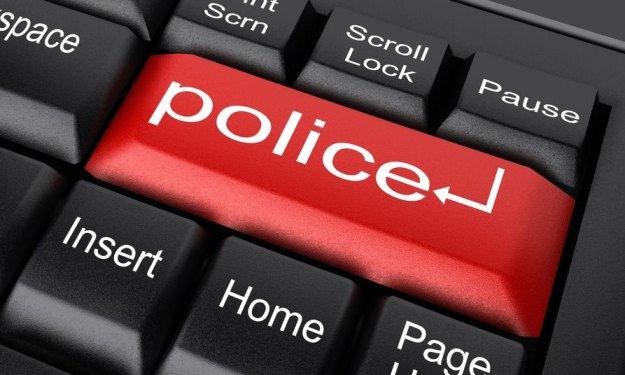 Holenderska policja będzie mogła włamywać się do komputerów w dowolnym kraju? /123RF/PICSEL