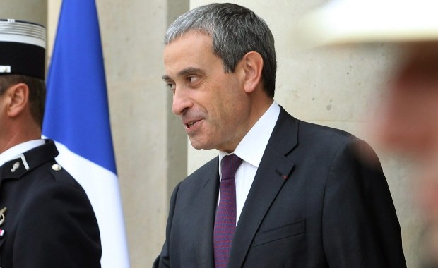 Hollande przegrał pojedynek z papieżem o dyplomatę-geja!