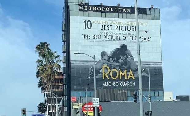 Hollywood oklejone reklamami "Romy". Wszyscy przygotowują się do wielkiej gali